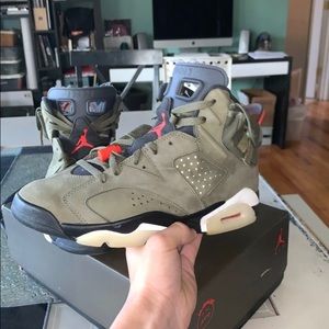 Travis Scott Jordan 6